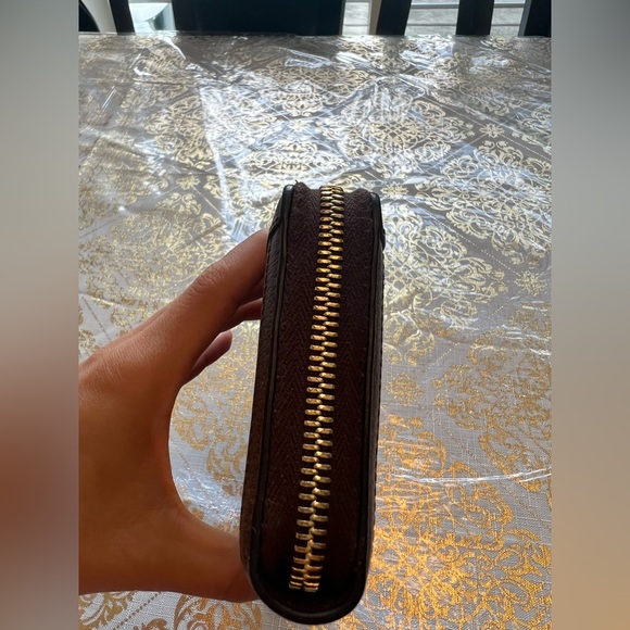 Ophidia … zip around wallet - Picture 7 of 11